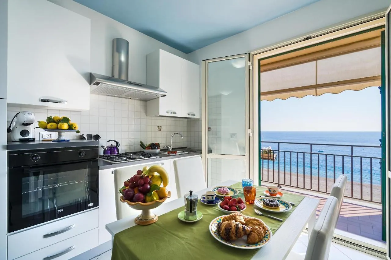 Loft Balcone Sul Mare Apartment Letojanni 0*,  Italy