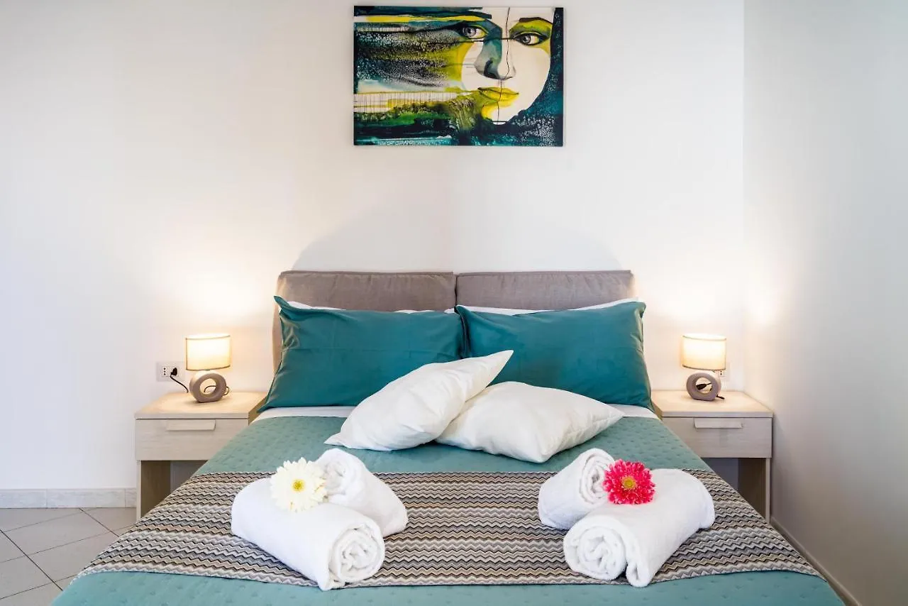 Appartamento Loft Balcone Sul Mare Letojanni